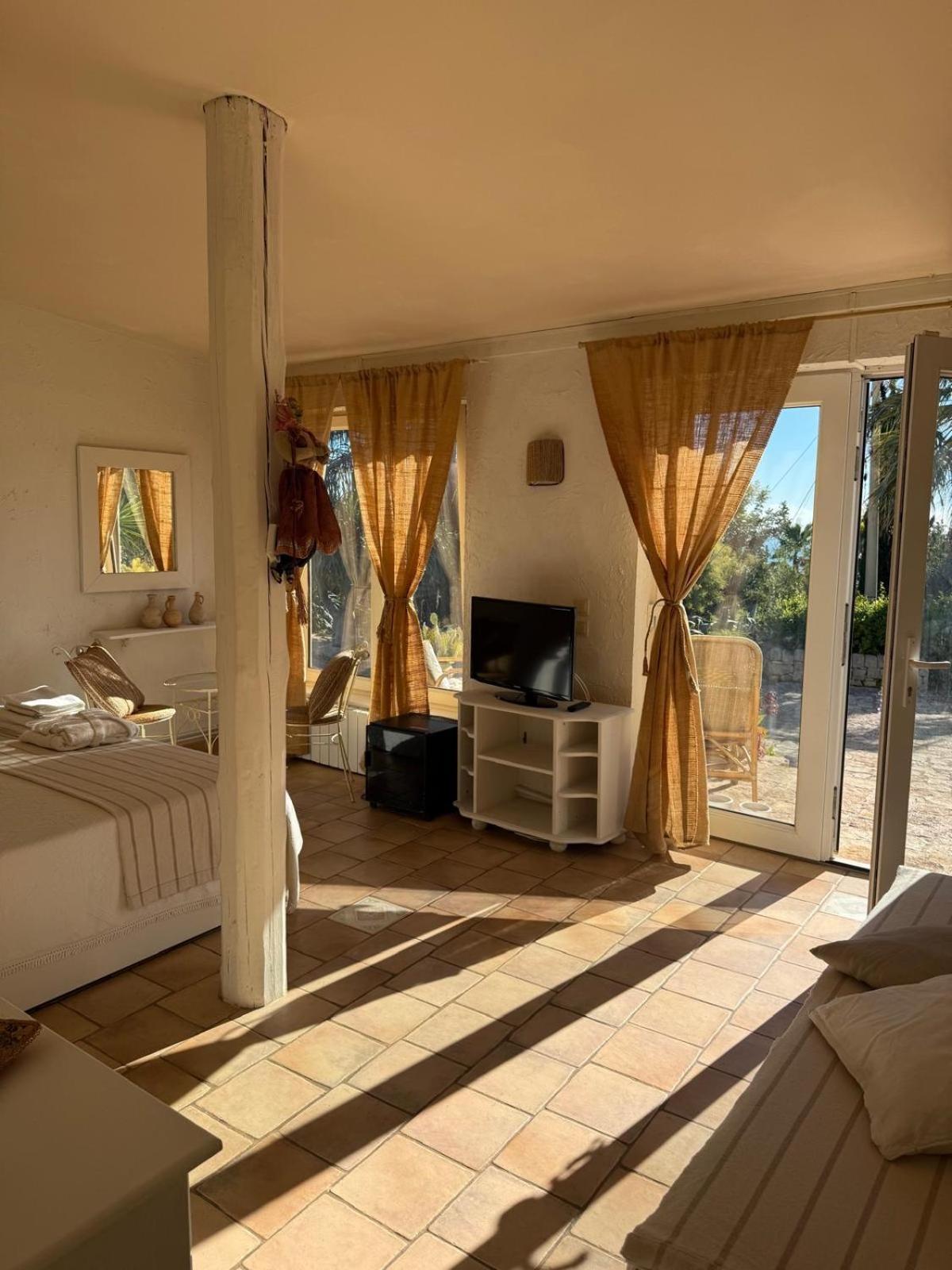 Poggio Bellavista Bed & Breakfast Sampieri Eksteriør bilde